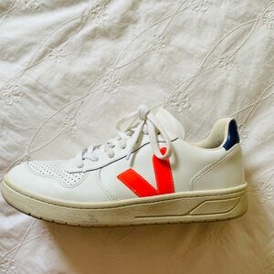Veja sneakers - Hard to find ORANGE and NAVY BLUE